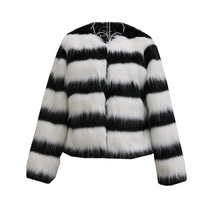 Wholesale Ladies Plus Size Striped PU Leather Short Faux Fox Fur Coat