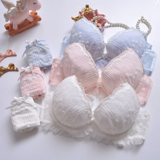 Wholesale Girls Sweet Hollow Flower Embroidery Deep V Thin Cup Bra Set