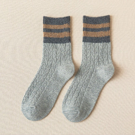 Wholesale Women's Autumn and Winter Thickened Warm Thick Line Striped Mid-calf Socks