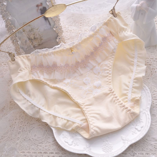 Wholesale Cute Embroidered Ruffle Cotton Briefs for Girls