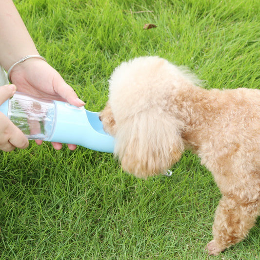 Wholesale Pet Outdoor Water Bottle Dog Water Food Cup Portable Drinking Fountain 