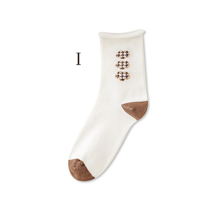 Wholesale Women's Spring Autumn Sweat-absorbent Breathable Mid-calf Socks