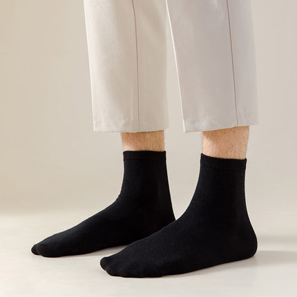 Men's Autumn Winter Anti-odor Sweat-absorbent Solid Color Sports Socks Mid-calf Socks