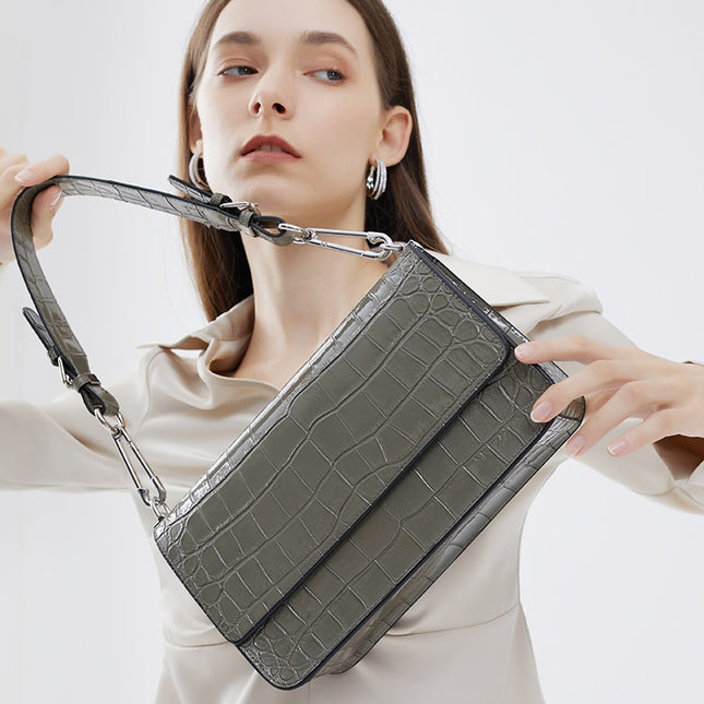 Women's Fashion Genuine Leather Bag Crocodile Pattern Crossbody Bag Premium One-Shoulder Baguette Bag 