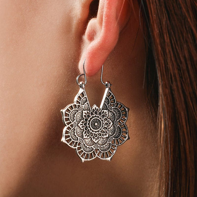 Vintage Ethnic Metal Hollow Floral Flower Earrings Bohemian Carved Earrings