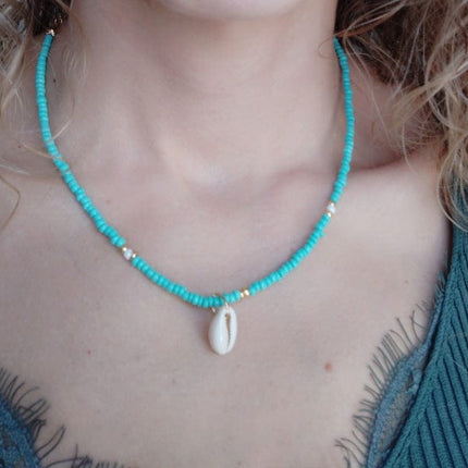 Turquoise Beaded Natural Conch Shell Choker Necklace