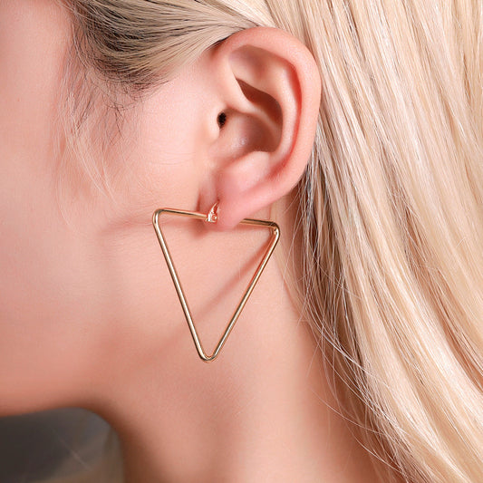 Wholesale Fashion Hollow Triangular Earrings