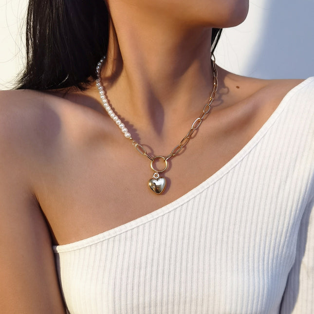 Perlenkette, die Retro-einfache geometrische Herz-Halskette näht
