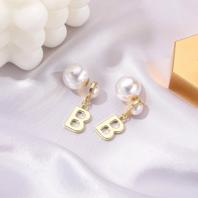 Wholesale B Letter Earrings Women Pearl Stud Earrings Vintage Earrings