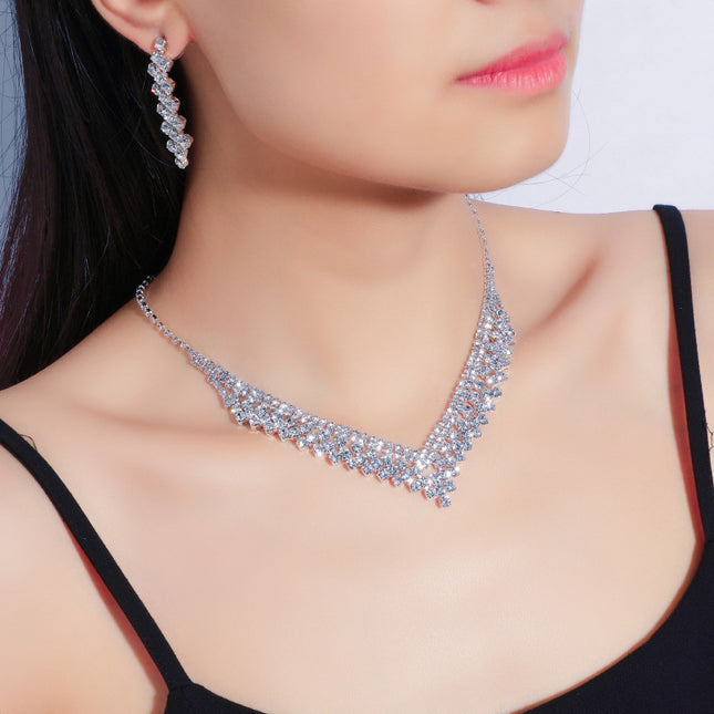 Full Diamond Clavicle Halskette Ohrringe Dress Vielseitiger Anzug