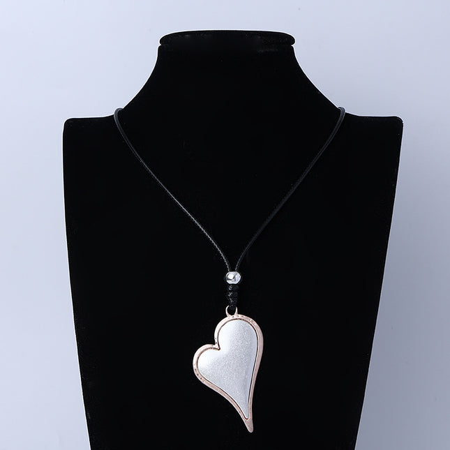 Wholesale Women's Fashion Simple Heart-shaped Frosted Long Necklace