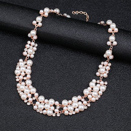 Conjunto de pendientes de collar de perlas de moda chapado en aleación de joyería para mujer