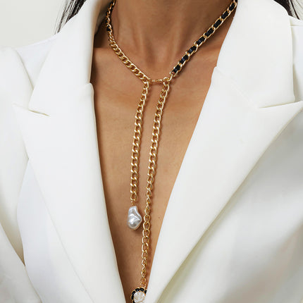 Shaped Imitation Camellia Disc Velvet Chain Pearl Necklace