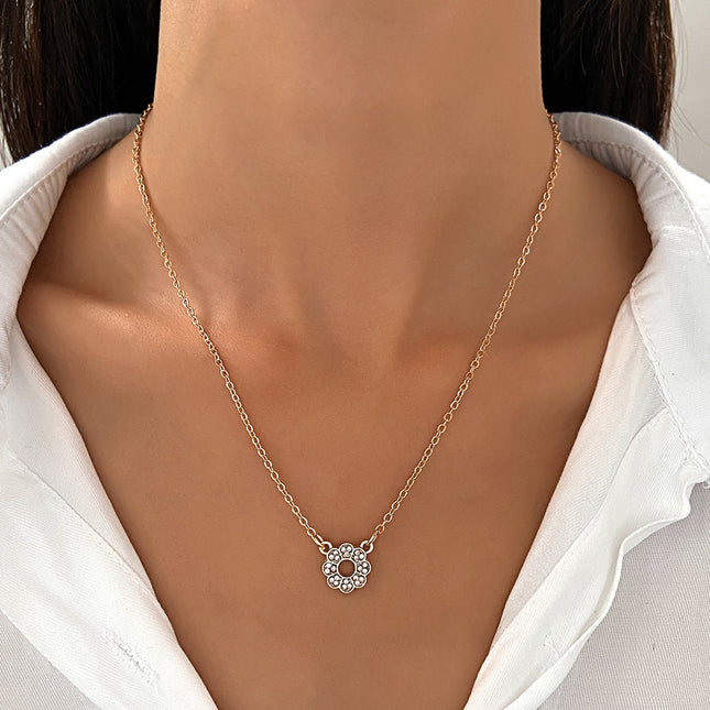 Flower Necklace Creative Rhinestone Daisy Heart Clavicle Chain
