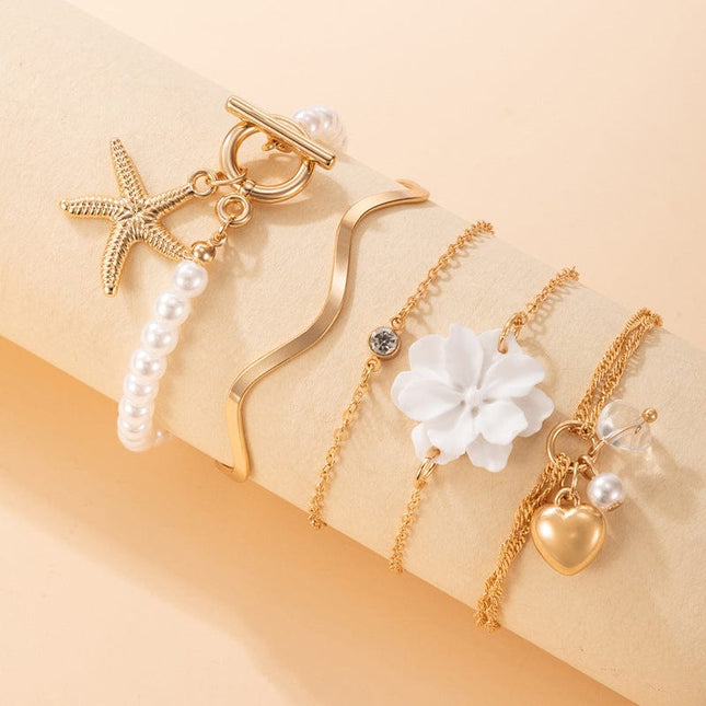 Weißes Blumen-Herz-Seestern-Anhänger-Perlen-Armband-Set von 5