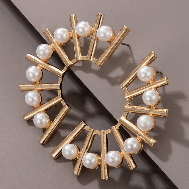 Überbackene Perlen-Blumen-halbrunde einfache Ohrringe