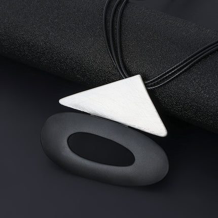 Wholesale Women's Geometric Pendant Versatile Alloy Necklace