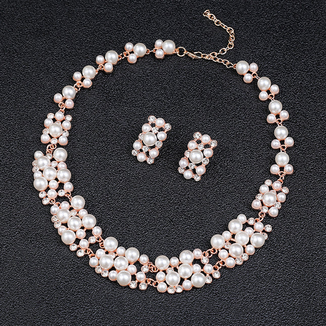 Conjunto de pendientes de collar de perlas de moda chapado en aleación de joyería para mujer