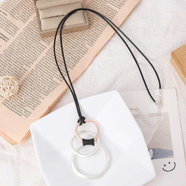 Wholesale Women's Fashion Simple Round Geometric Metal Stack Long Necklace