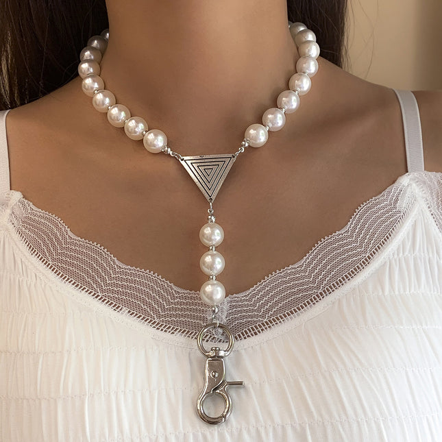 Großhandel Dreieck Schnalle Halskette Einfache Perlenkette