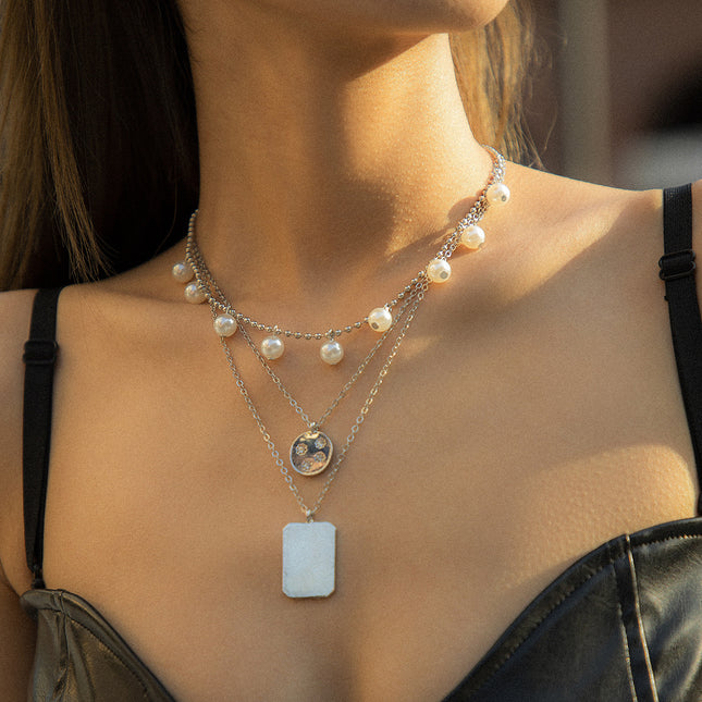 Wholesale Metal Square Clavicle  Pearl Chain Necklace