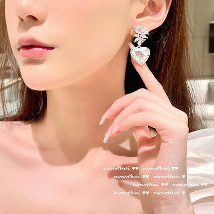 Wholesale Fashion Women's 18K Gold Plated Zircon Flower Earrings
