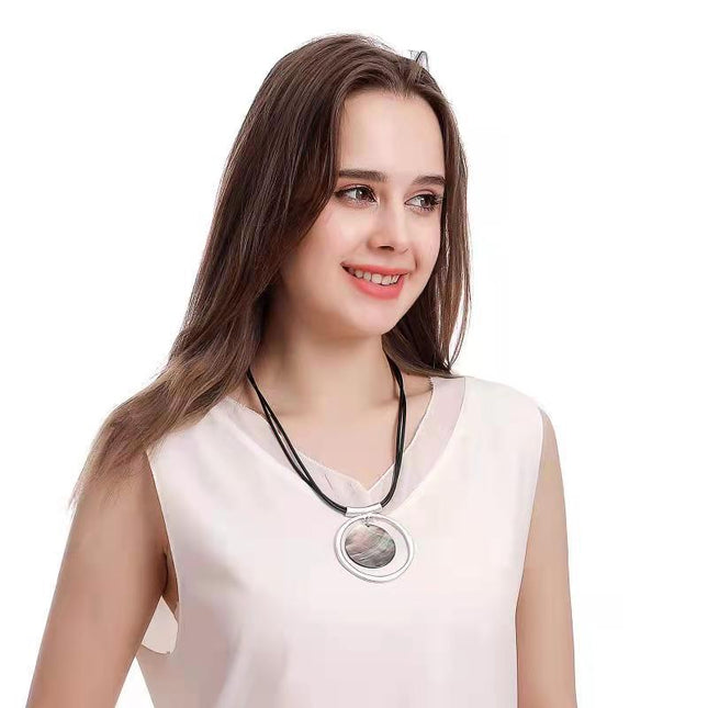 Wholesale Women's Fashion Simple Round Multilayer Geometric Metal Necklace