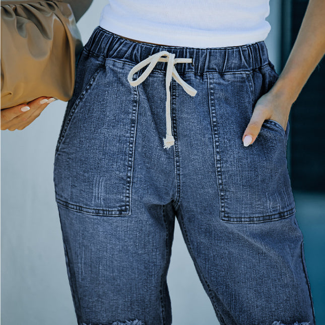 Zerrissene Jeans mit geradem Bein und geraden, elastischen Taillentaschen