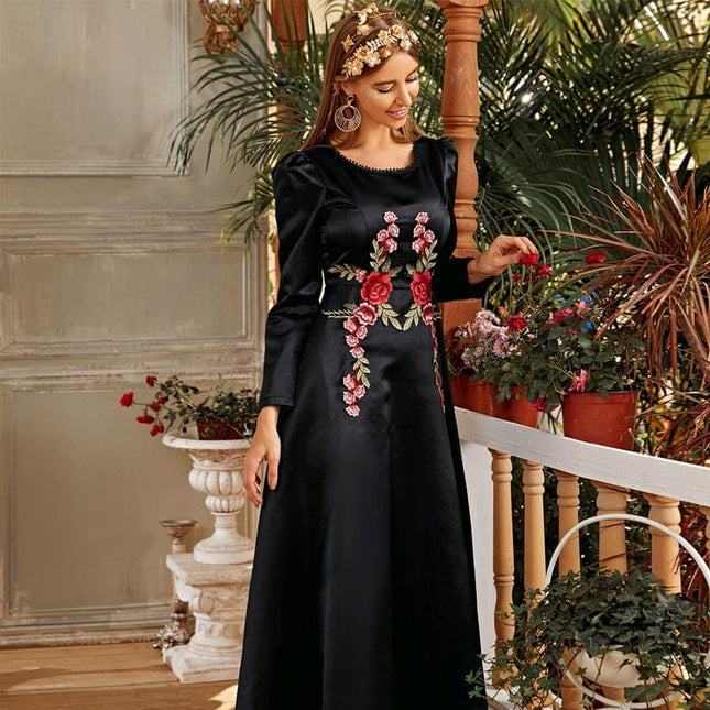 Wholesale Women's Autumn Winter Long Sleeve Embroidered Maxi Dress