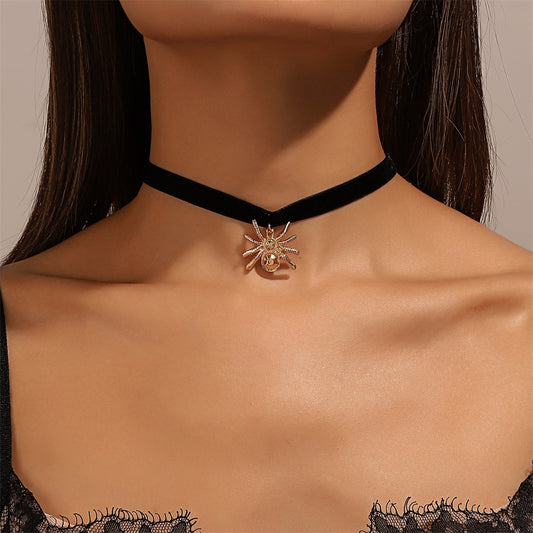 Flannel Collar Gothic Dark Spider Pendant Halloween Necklace