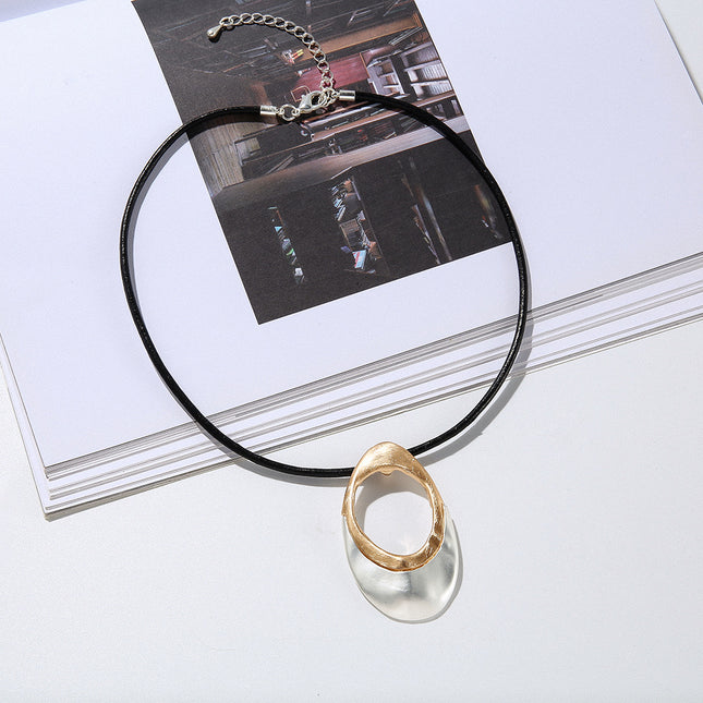 Wholesale Women's Oval Metal Geometric Hollow Original Necklace