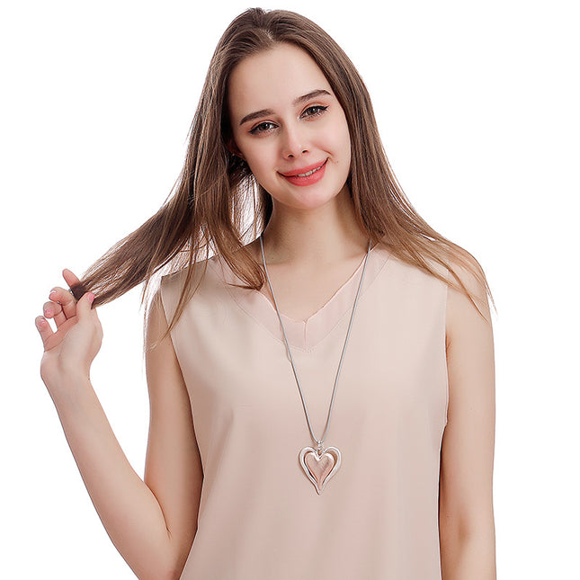 Wholesale Women's Fashion Simple Heart Pendant Necklace