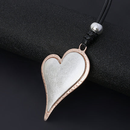 Wholesale Women's Fashion Simple Heart-shaped Frosted Long Necklace