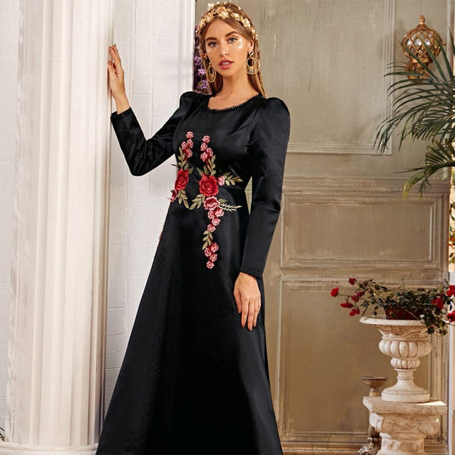 Wholesale Women's Autumn Winter Long Sleeve Embroidered Maxi Dress