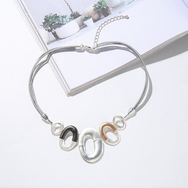 Wholesale Women's Oval Geometric Metal Fashion Simple Exaggerated Necklace