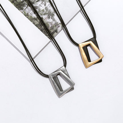 Mehrschichtiger geometrischer langer Mode-Halsketten-Großhandel aus Metall