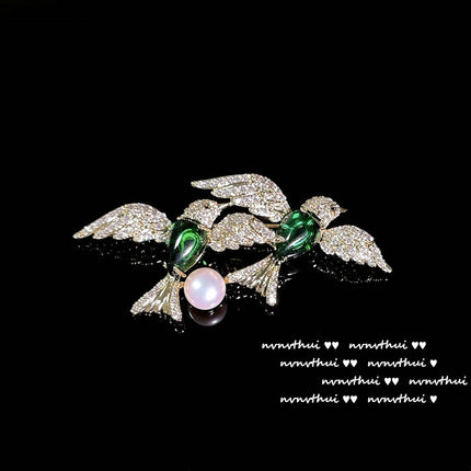 Malachit-Smaragd-Vogel 18 Karat vergoldete Zirkon-Brosche