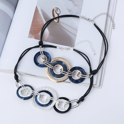 Wholesale Women's Round Geometric Metal Vintage Choker Necklace