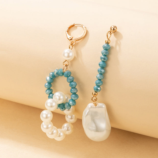 Pendientes largos de perlas asimétricas de moda con cuentas de acrílico de color contrastante
