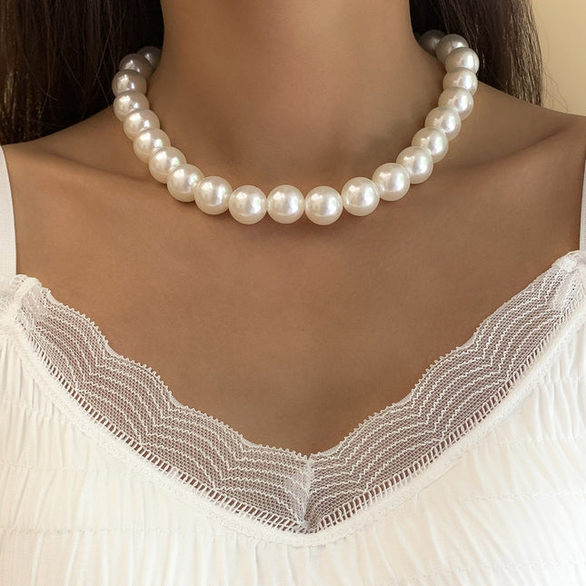 Imitation Pearl Clavicle Necklace Vintage Metal Otto Buckle Choker