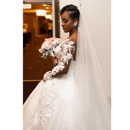 Wholesale Bridal Long Sleeve Fashion Lace Hollow Wedding Dress