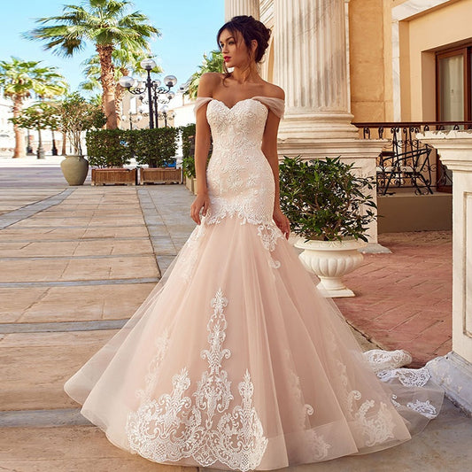 Wholesale Bridal Trailing Tulle Slender Shoulder Hanging Wedding Dress