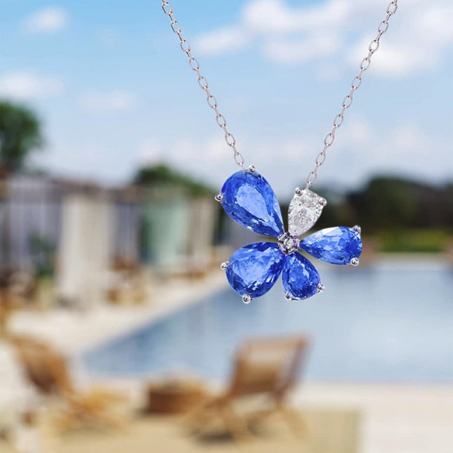 Colorful Rhinestone Flower Pendant Single Layer Clavicle Chain Necklace