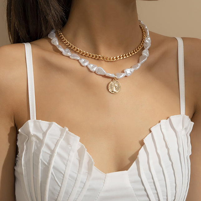Wholesale Shaped Pearl Necklace Metal Queen Head Chain Necklace