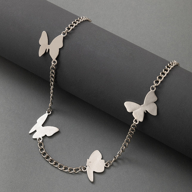 Venta al por mayor de aleación de moda mariposa plata collar de metal animal