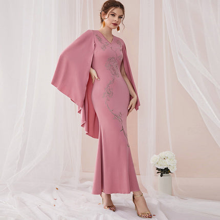 Langes Kleid mit besticktem V-Ausschnitt und Dolman-Ärmeln für Damen