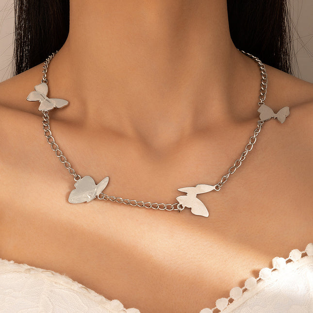 Venta al por mayor de aleación de moda mariposa plata collar de metal animal
