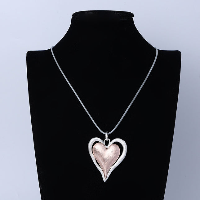 Wholesale Women's Fashion Simple Heart Pendant Necklace