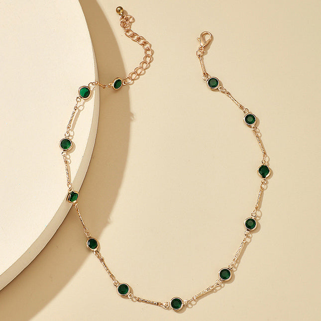 Cadena de clavícula de collar corto de una sola capa para mujer con diamantes de imitación verdes