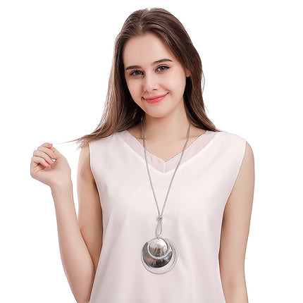 Wholesale Women's Fashion Simple Multilayer Round Geometric Metal Necklace